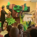 Divadlo Plyšového medvídka s pohádkou Jak si stromy povídají
