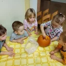 Dýňování u Broučků