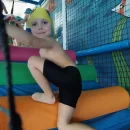 Rozcvička v dětském koutku před plaváním
