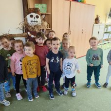 Vítání jara u Broučků