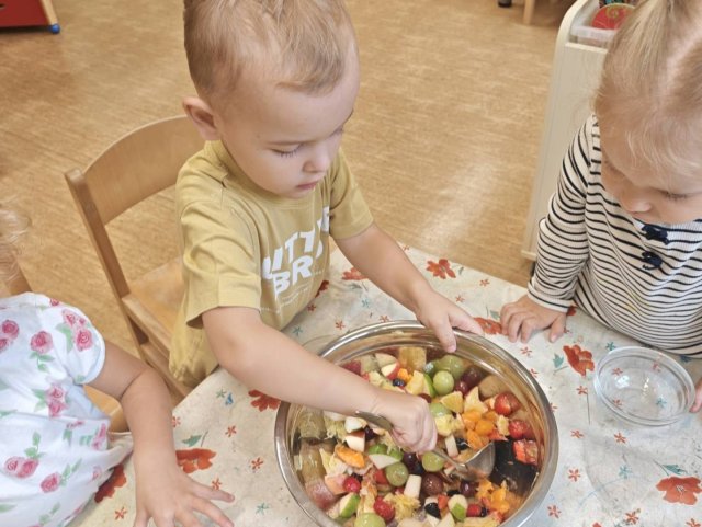 Broučci a dny plné poznávání ovoce a zeleniny
