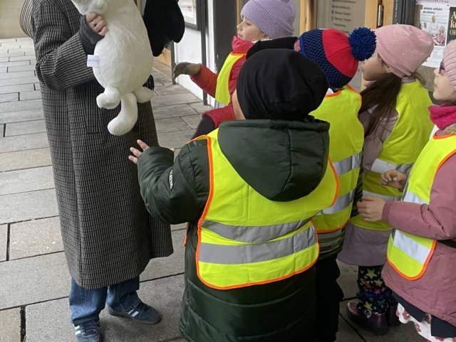 Motýlci na prohlídce vánoční Olomouce s kočičkou Olou